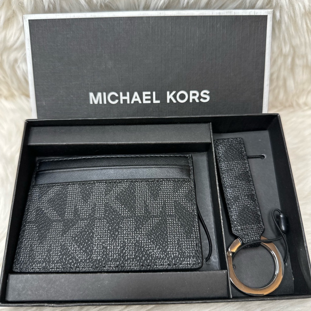 Brand New Michael Kors Card And Key Holder Brand New Michael Kors Card And Key Holder